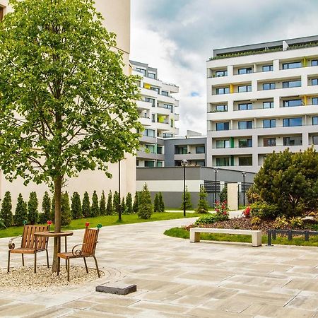 The Town Hall Residence -Welcome Home Apartment-Free Outdoor Parking-Ac Kosice Bagian luar foto