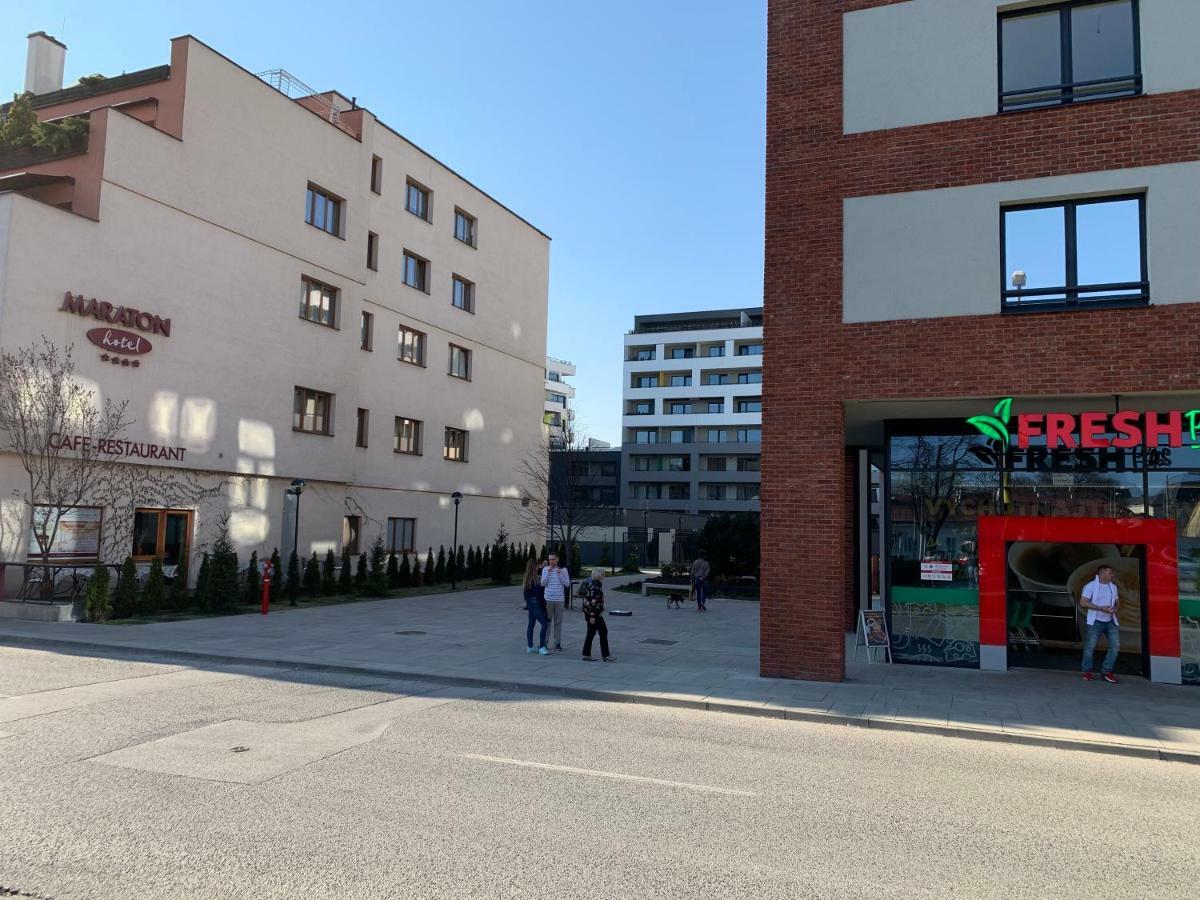 The Town Hall Residence -Welcome Home Apartment-Free Outdoor Parking-Ac Kosice Bagian luar foto