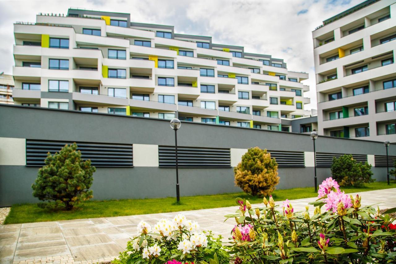 The Town Hall Residence -Welcome Home Apartment-Free Outdoor Parking-Ac Kosice Bagian luar foto