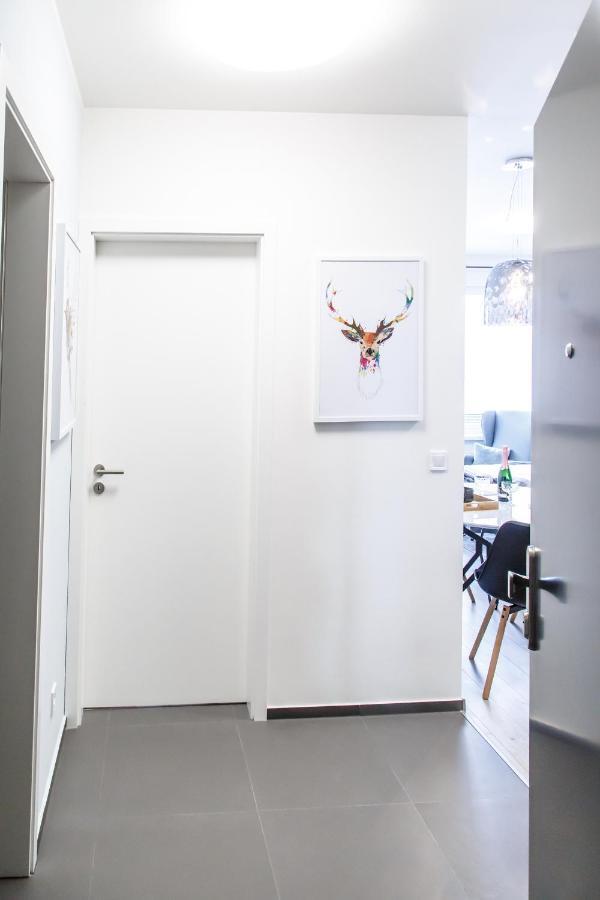 The Town Hall Residence -Welcome Home Apartment-Free Outdoor Parking-Ac Kosice Bagian luar foto